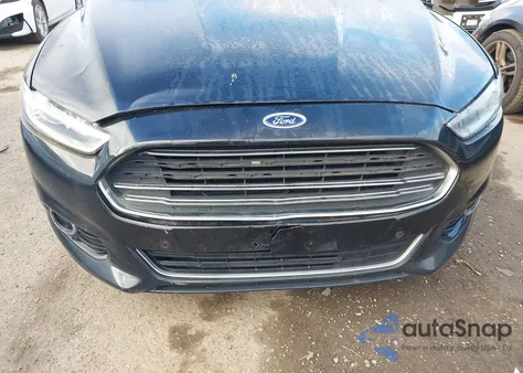 2014 Ford Fusion Energi Titanium from USA, damaged, VIN 3FA6P0SU4ER195653